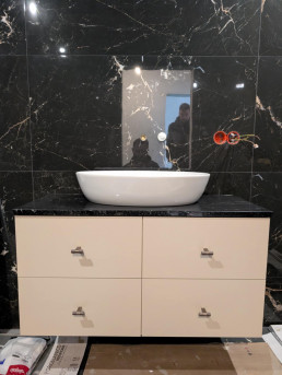 Meble łazienkowe, szafka pod umywalką